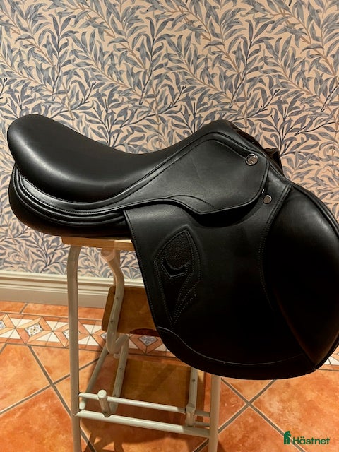 Sadlar hästutrustning Tech1 Junior Hopp 16/33 i Veddige - Annons 5