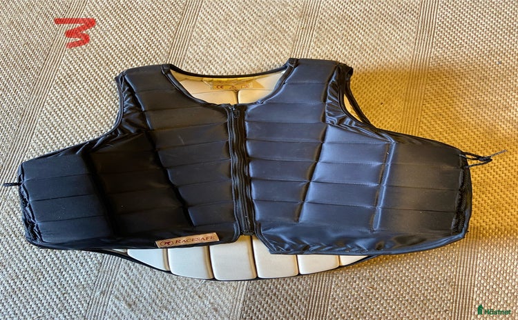 Säkerhetsvästar ryttarutrustning till salu i Bollebygd - Annons 12