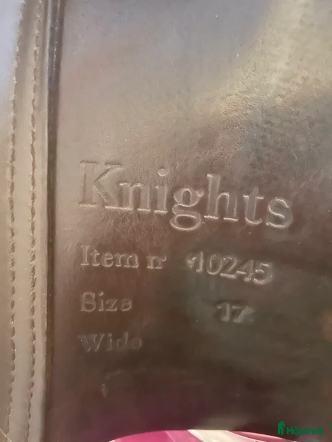 Sadlar hästutrustning till salu: Mjuk och fin dressyrsadel i Klintehamn - Annons 2