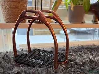 Stigbyglar hästutrustning Sprenger stigbyglar roseguld💎 - Annons 5