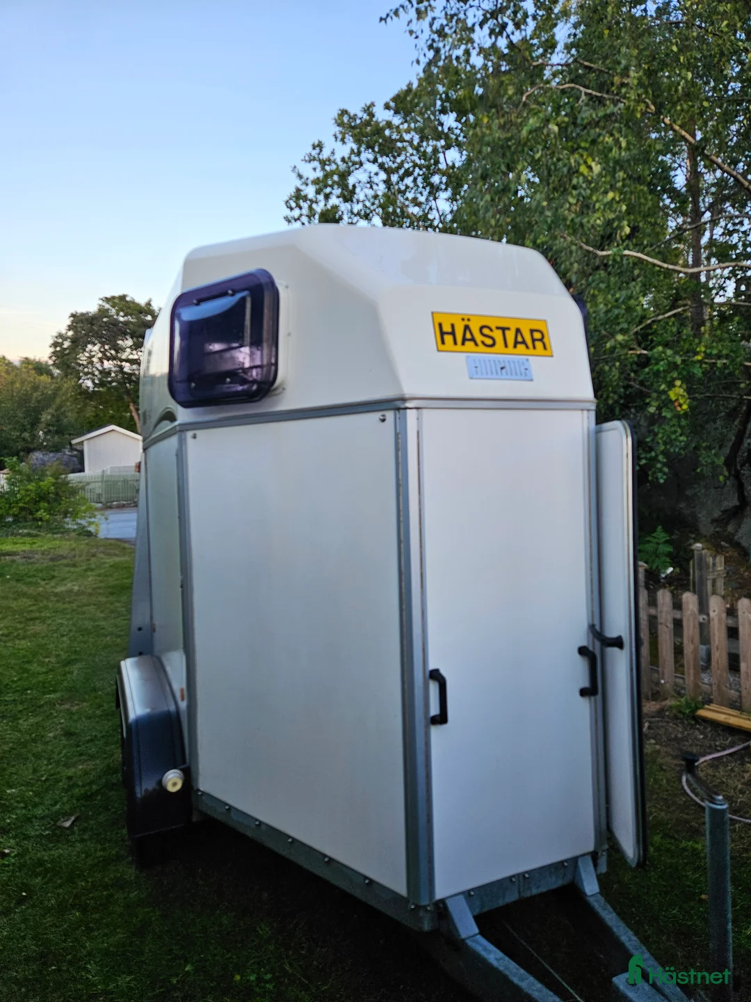 Hästtransporter  fordon & transport till salu: Thule Prestige 135 -2011 i Älta - Annons 4