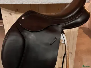 Sadlar hästutrustning Bates All Purpose HART – mycket fint skick i Fårö - Annons 21