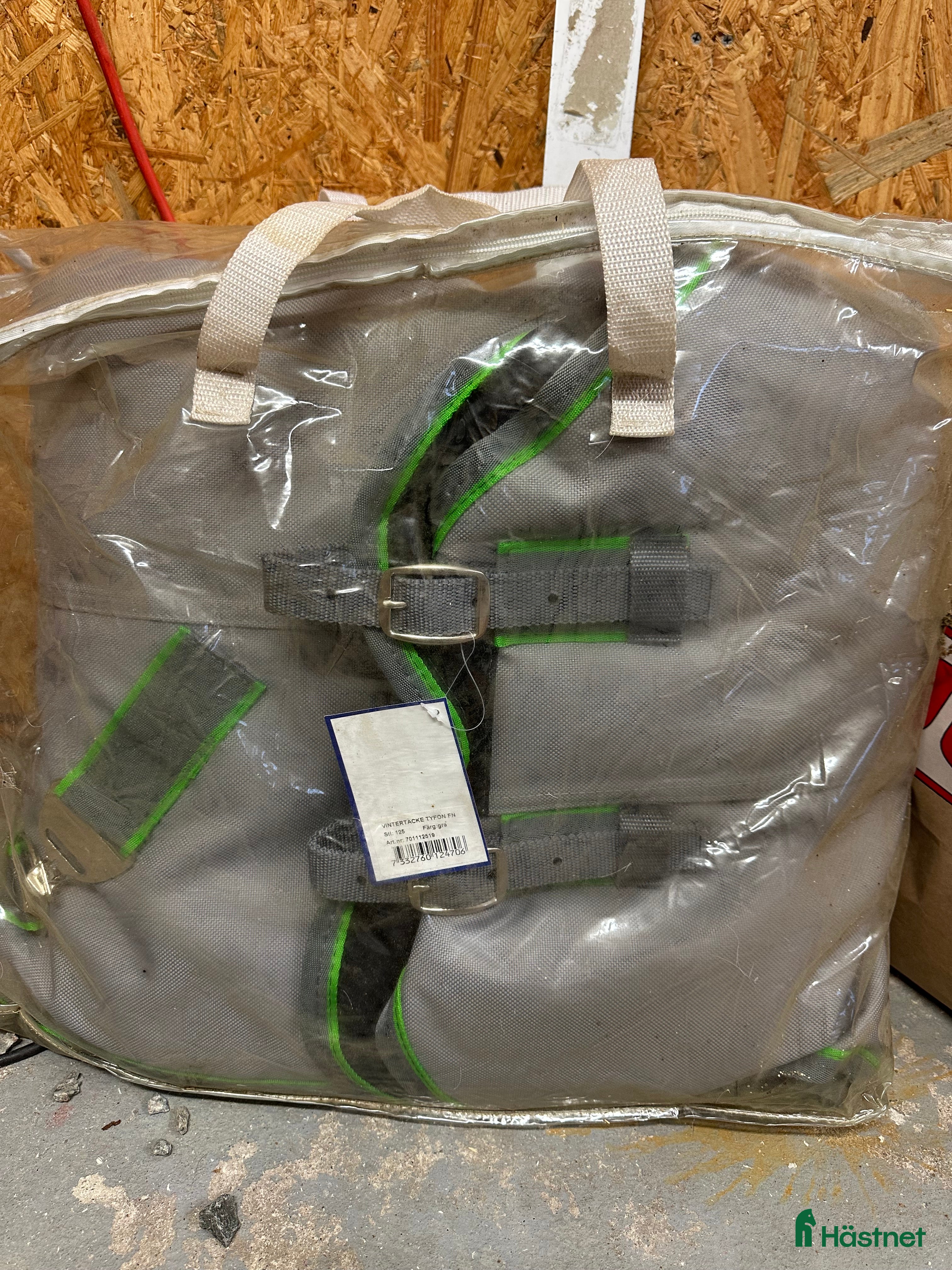 Täcken hästutrustning till salu: Nytt vintertäcke Tyfon i Värends Nöbbele - Annons 8