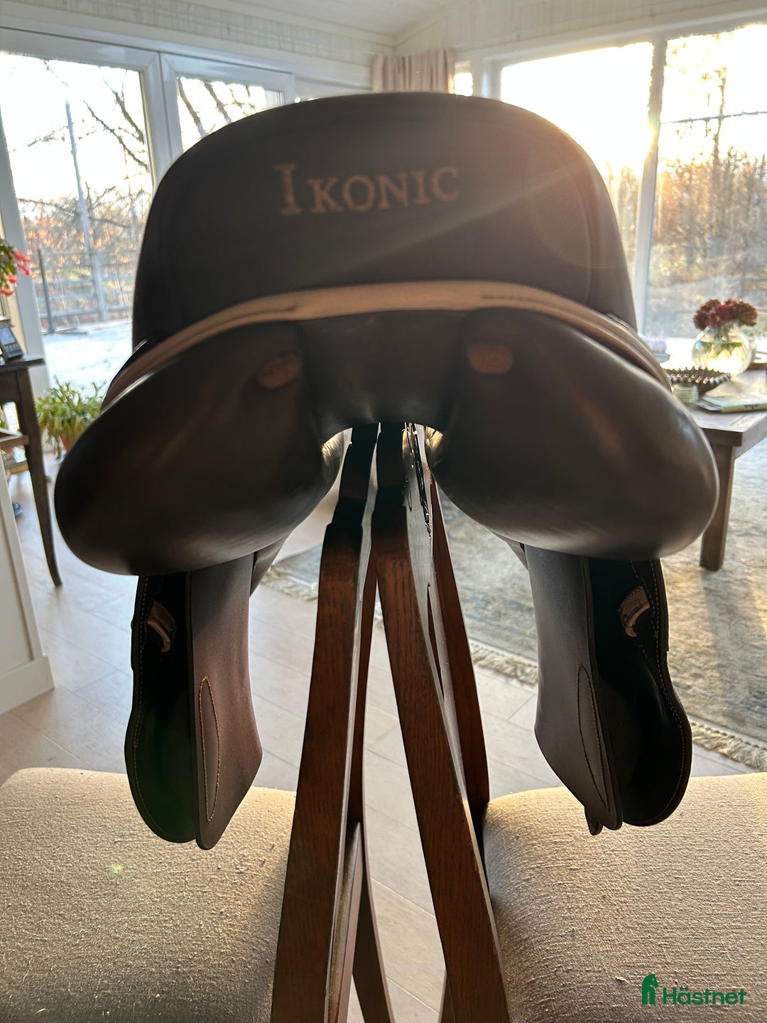 Sadlar hästutrustning till salu: Mycket välvårdad Ikonic ponnysadel i Nässjö - Annons 4