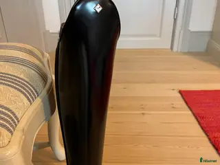 Ridstövlar ryttarutrustning till salu: Intressekoll nya deniro dressyr stövlar - Annons 11