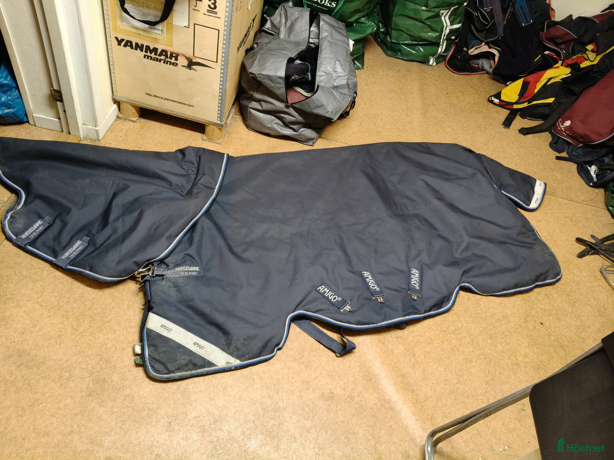 Täcken hästutrustning AMIGO BRAVO 400G - Annons 9