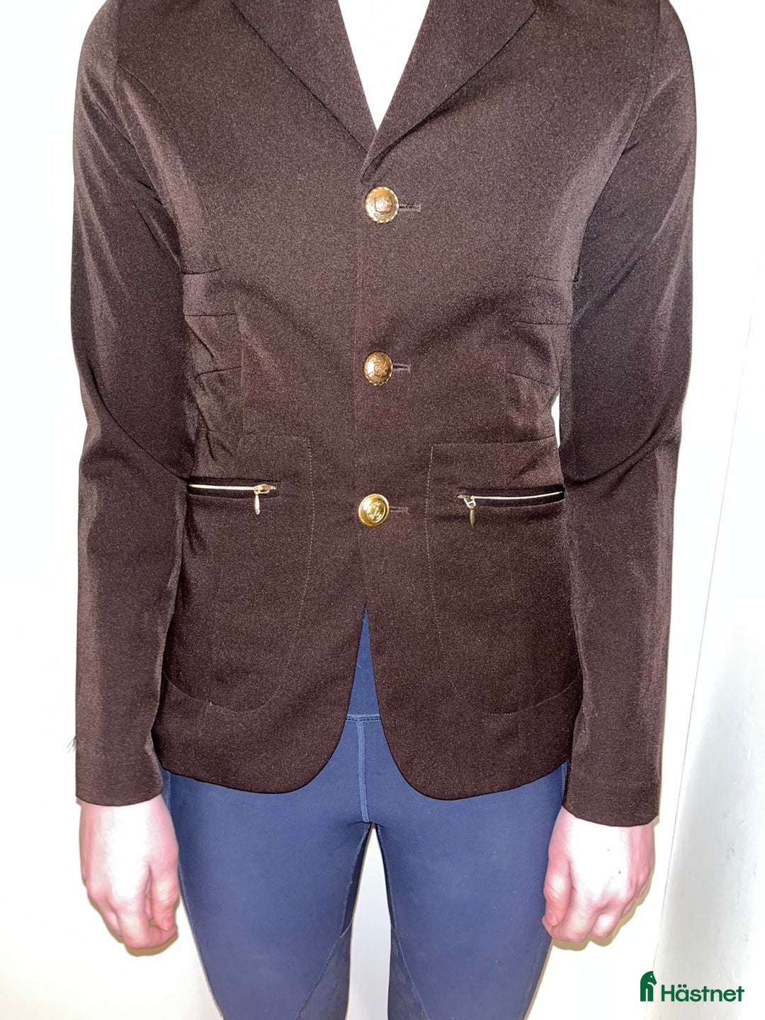 Jackor & Kavajer ryttarutrustning till salu: Tävlings kavaj i Skövde - Annons 1