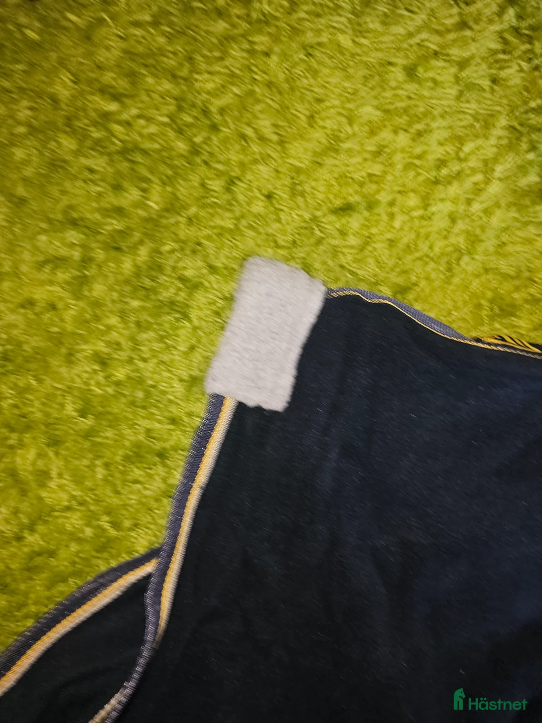 Täcken hästutrustning till salu: Mörkblått trinity fleectäcke i Arvika - Annons 4