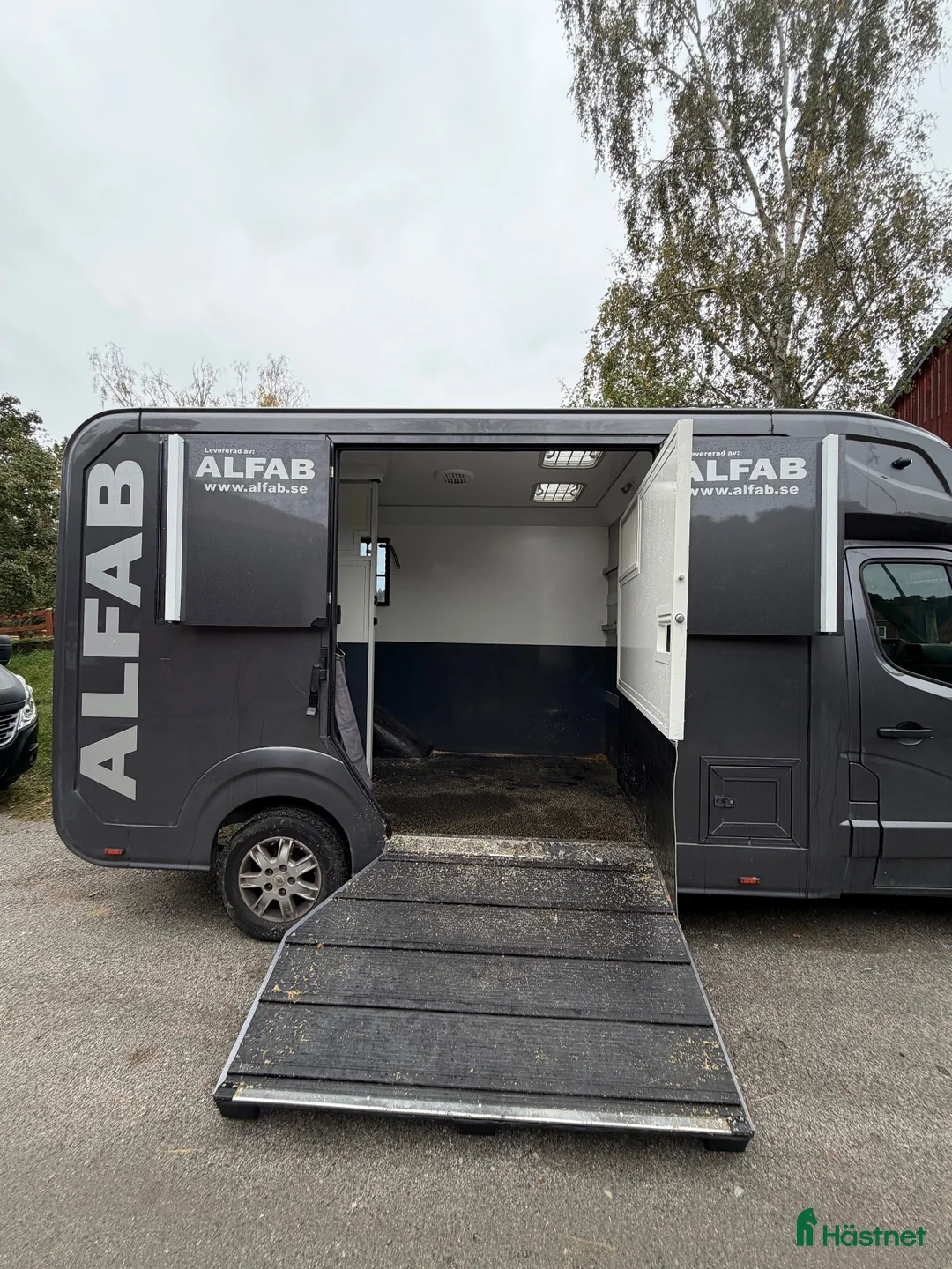 Hästlastbilar  fordon & transport till salu: ALFAB EVO 5-sits stuterimodell  i Lidingö - Annons 1