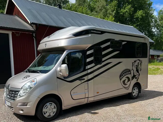 Hästlastbilar fordon & transport till salu: Snygg B-kortslastbil - Annons 1