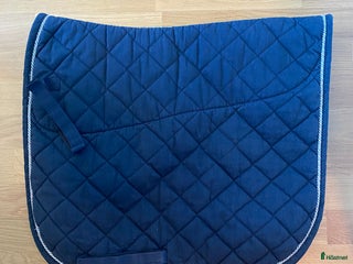 Schabrak & Vojlockar hästutrustning till salu: Blått dressyrschabrak i Täby - Annons 3
