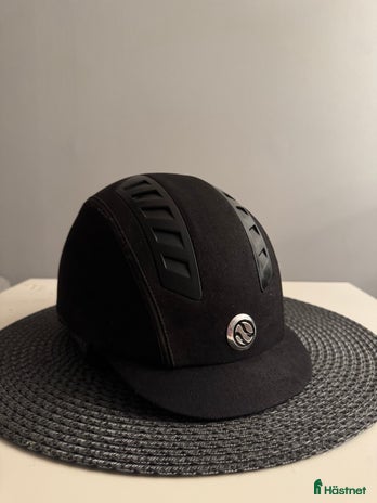 Hjälmar ryttarutrustning till salu i Skövde - Annons 12