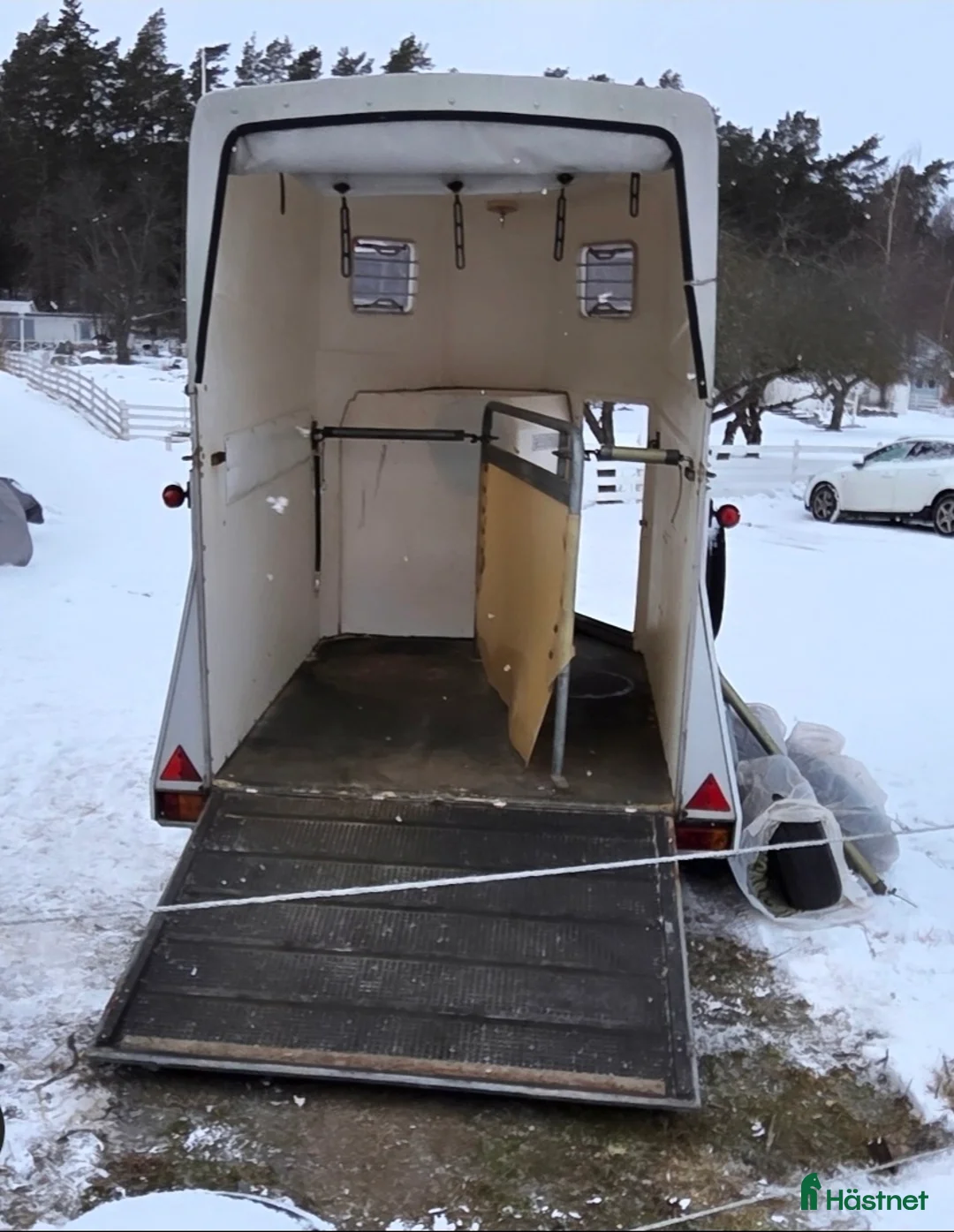 Hästtransporter  fordon & transport till salu: Blomert T2 Rubin - sadelkammare- aluminiumgolv  i Stenhamra - Annons 4