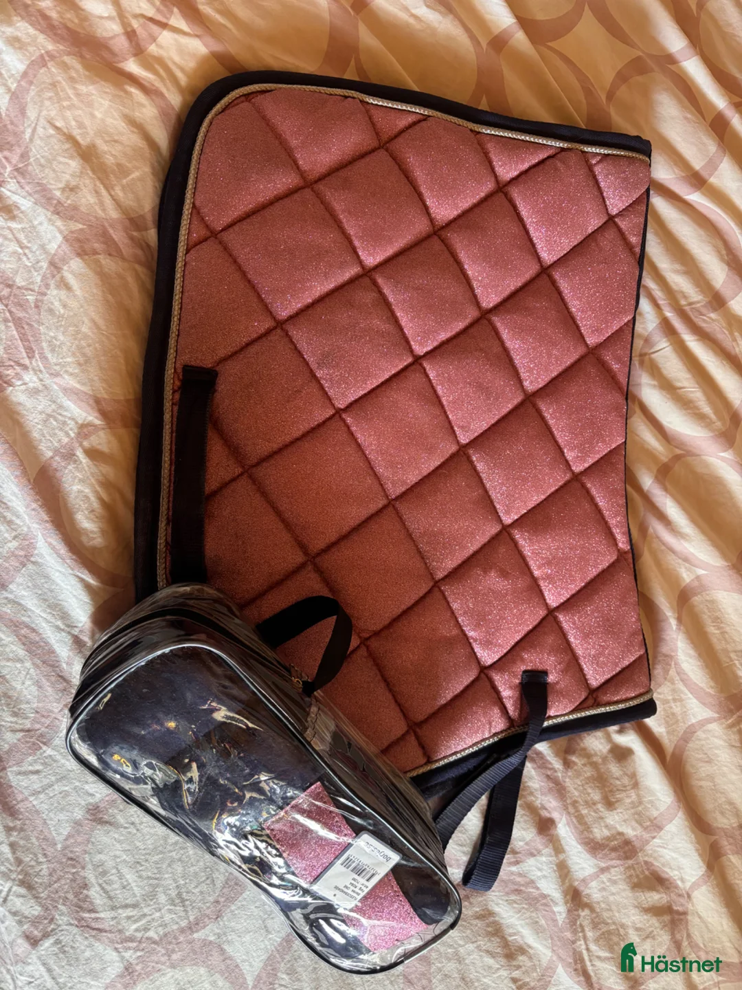 Schabrak & Vojlockar hästutrustning till salu: Schabrak och lindor till paketpris - Annons 1