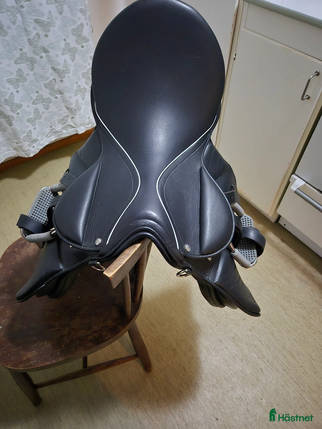 Sadlar hästutrustning till salu: Sadel i Nybro - Annons 1