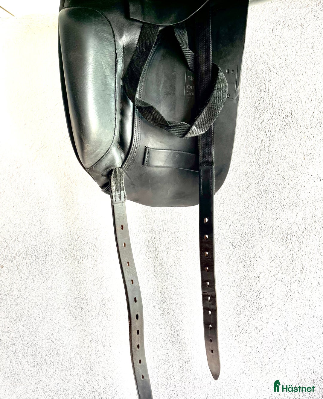 Sadlar hästutrustning till salu: Handmade Colbert Brothers Dressyr i Falköping - Annons 4