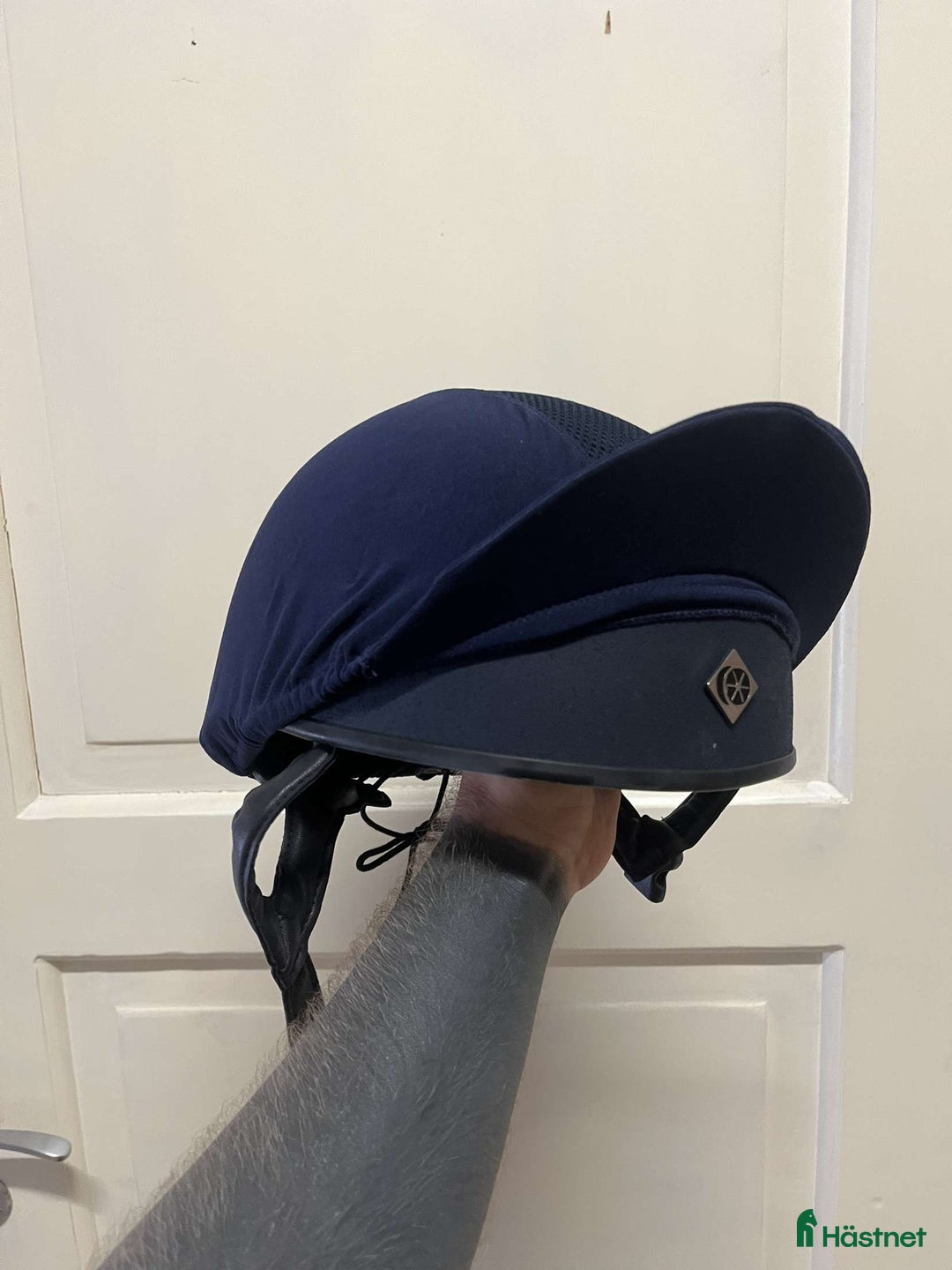 Hjälmar ryttarutrustning till salu: Charles Owen Pro II Plus 56 i Näsum - Annons 1