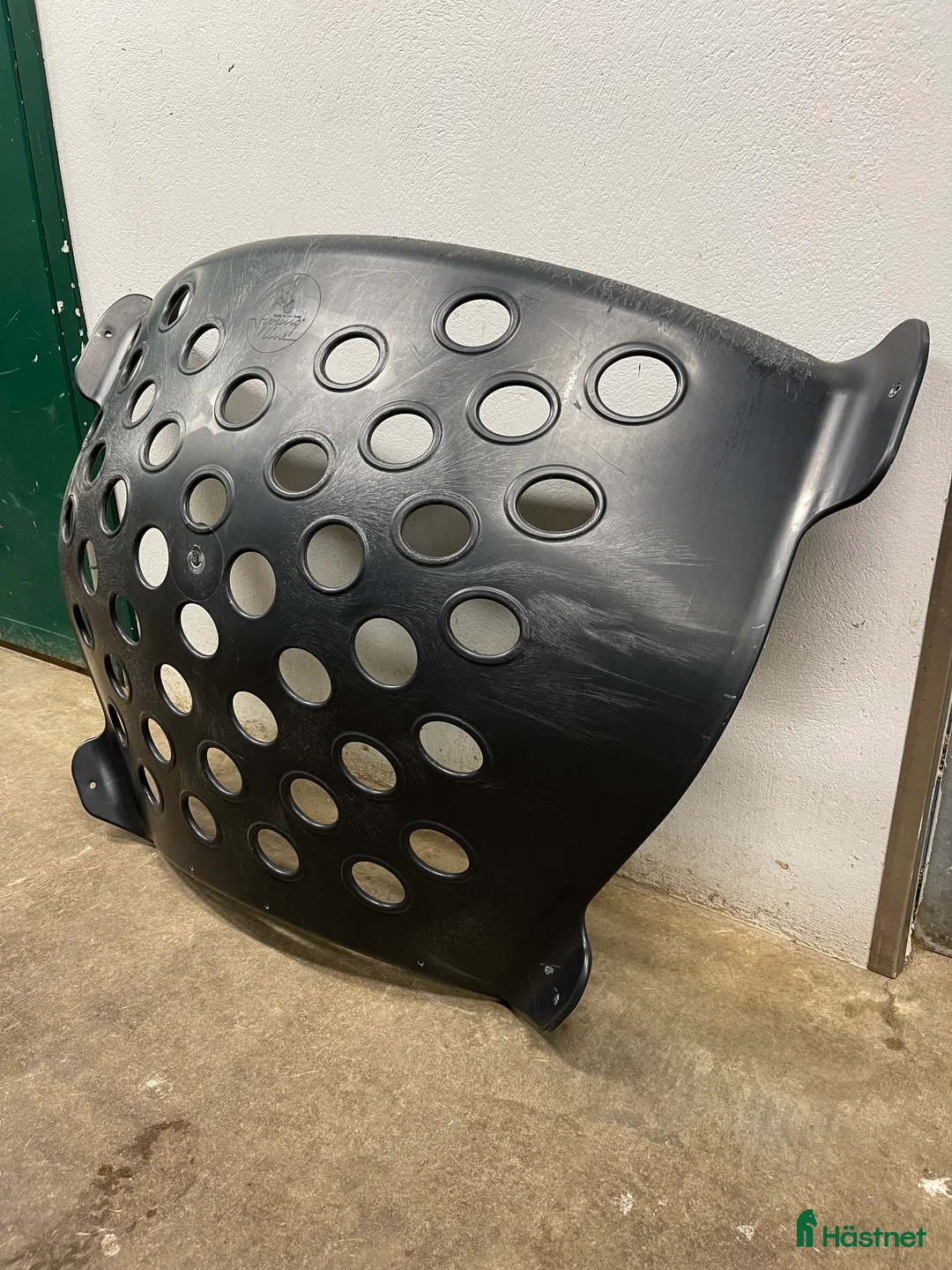 Stallinredning, stängsel & gård övrig utrustning till salu: Hökrubba Young Line i Klågerup - Annons 1