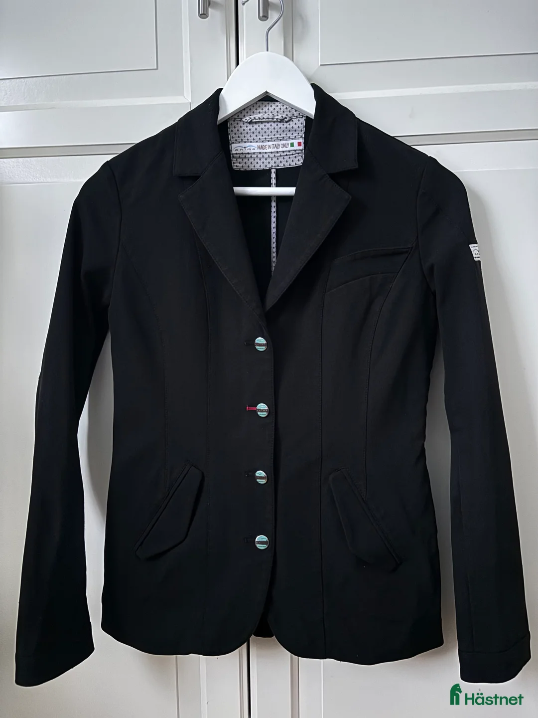 Jackor & Kavajer ryttarutrustning till salu: Fin Animo kavaj i Ulricehamn - Annons 1