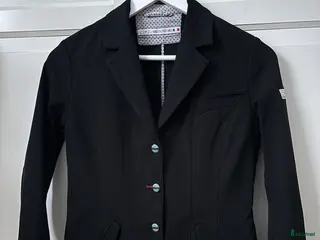 Jackor & Kavajer ryttarutrustning till salu: Fin Animo kavaj i Ulricehamn - Annons 1