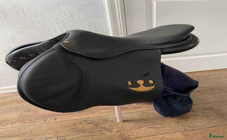 Sadlar hästutrustning till salu i Ängelholm - Annons 5