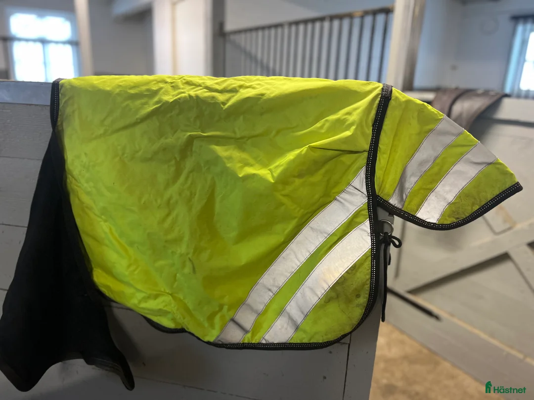 Täcken hästutrustning till salu: Täcke  i Växjö - Annons 5