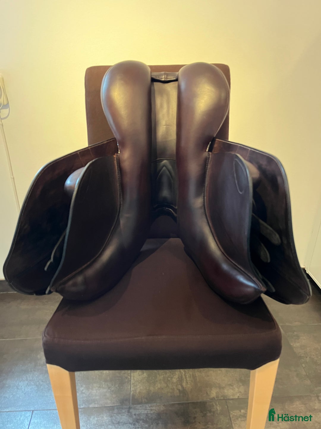 Sadlar hästutrustning till salu: Kemnevall hoppsadel i Asarum - Annons 7