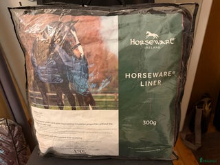 Täcken hästutrustning till salu: Horseware Liner 300 g i Stockholm - Annons 1
