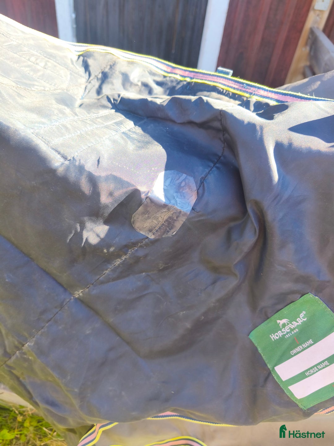 Täcken hästutrustning till salu: Amigo täcken, ES schabrak, mm i Bergby - Annons 4