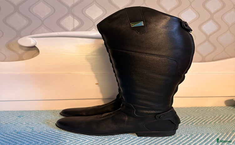 Ridstövlar ryttarutrustning till salu: Läder ridstövlar 37 i Borlänge - Annons 8