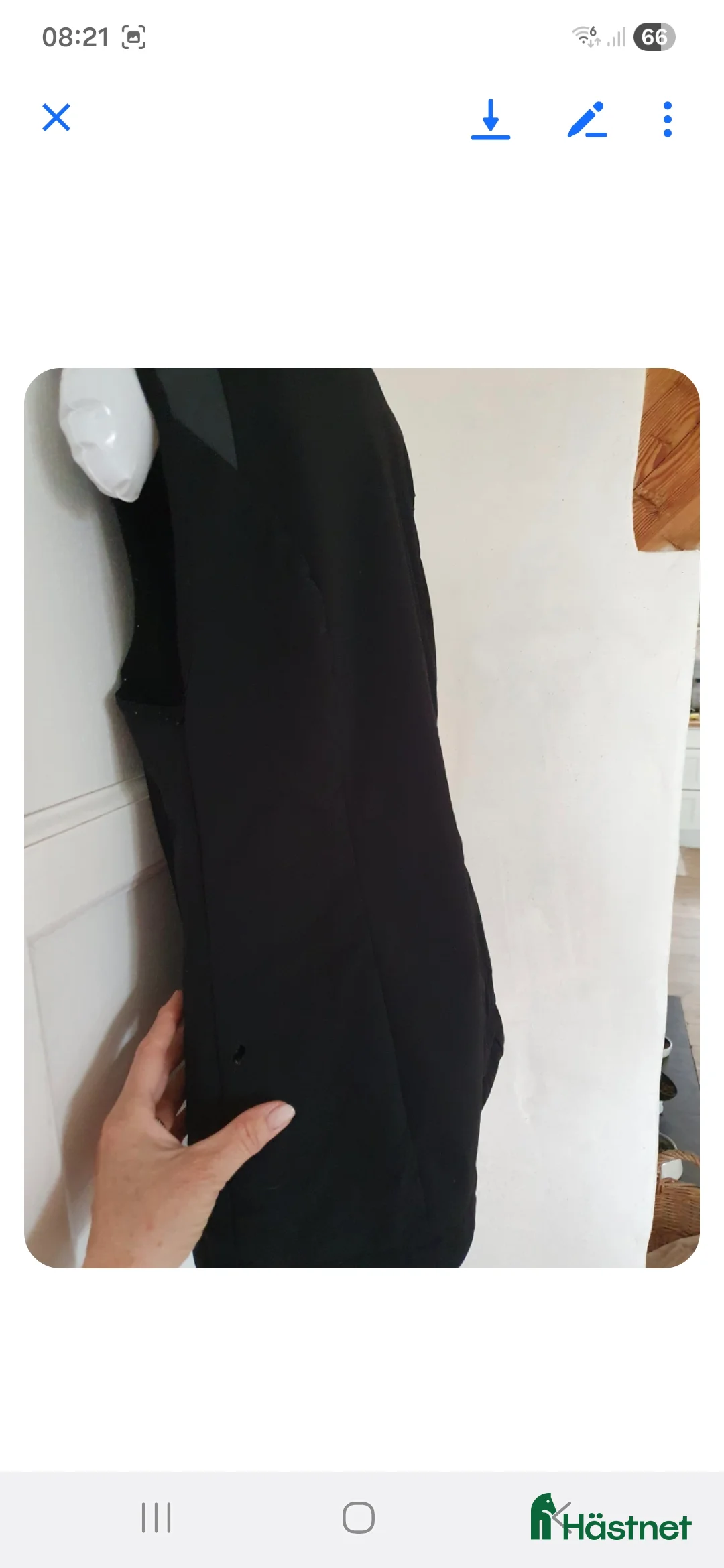 Säkerhetsvästar ryttarutrustning till salu: Helite softshell väst med airbagfunktion inuti i Skultuna - Annons 3