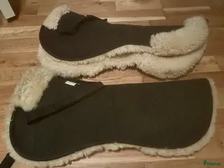 Schabrak & Vojlockar hästutrustning Fårskinnspaddar i Trelleborg - Annons 7