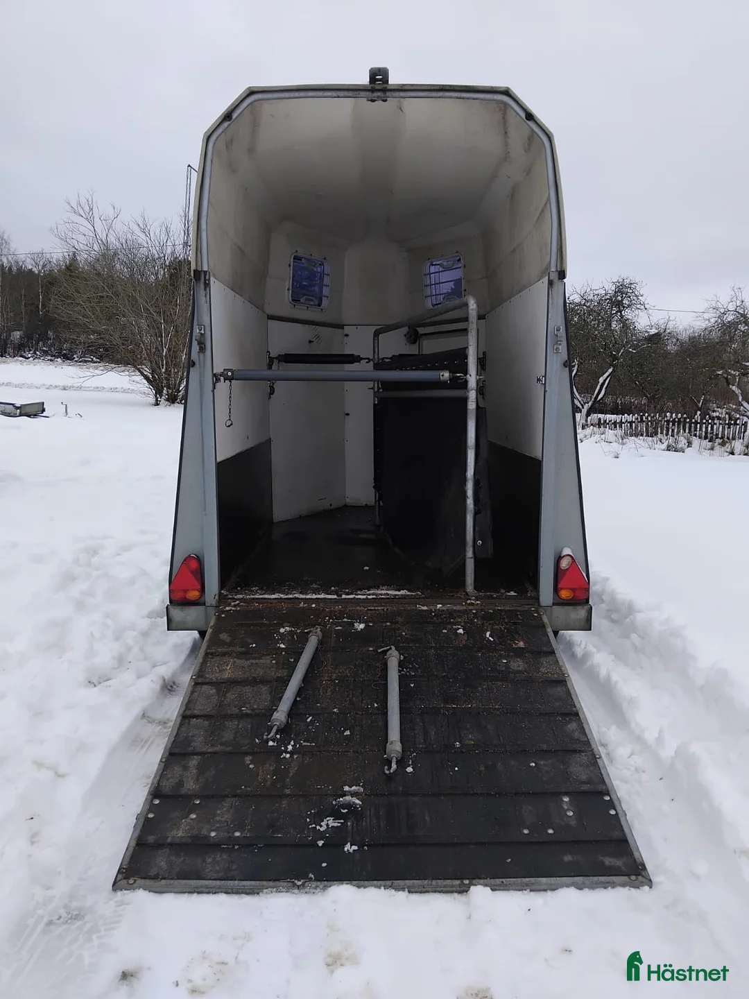 Hästtransporter  fordon & transport till salu: Hög lastvikt,kompositgolv o pris inkl moms - Annons 4