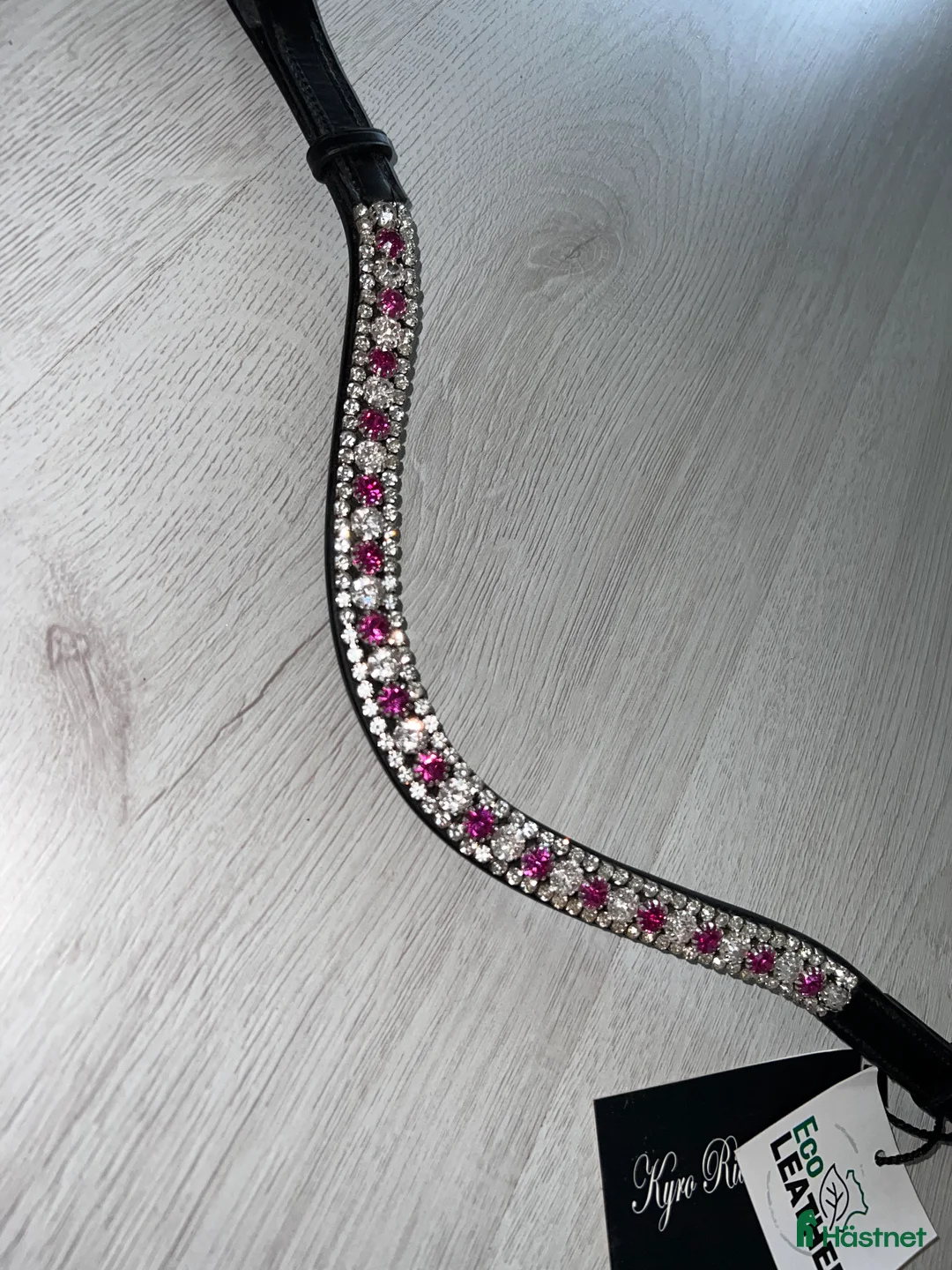 Träns hästutrustning till salu: Rosa/silver blingpannband i Hudiksvall - Annons 3