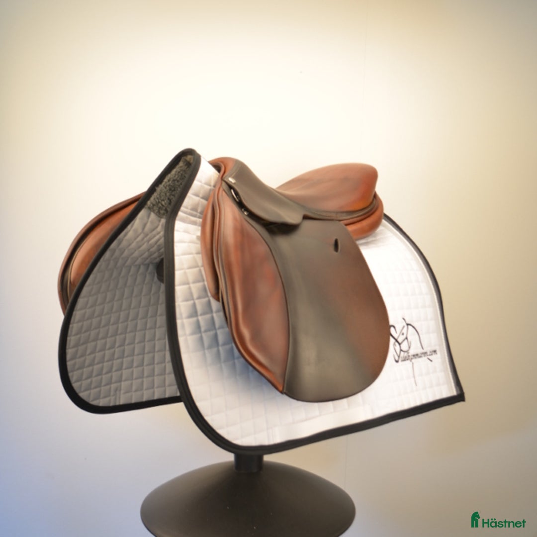 Sadlar hästutrustning till salu: Butet - Annons 2