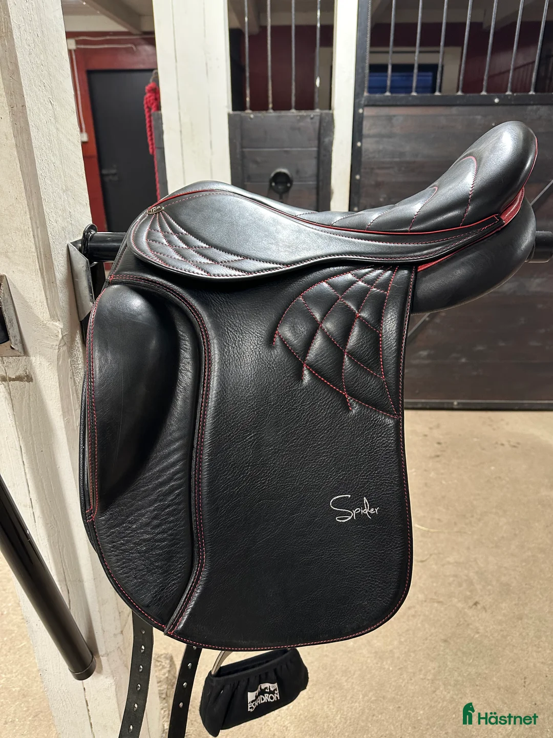 Sadlar hästutrustning till salu: Taur Spider i Örebro - Annons 1
