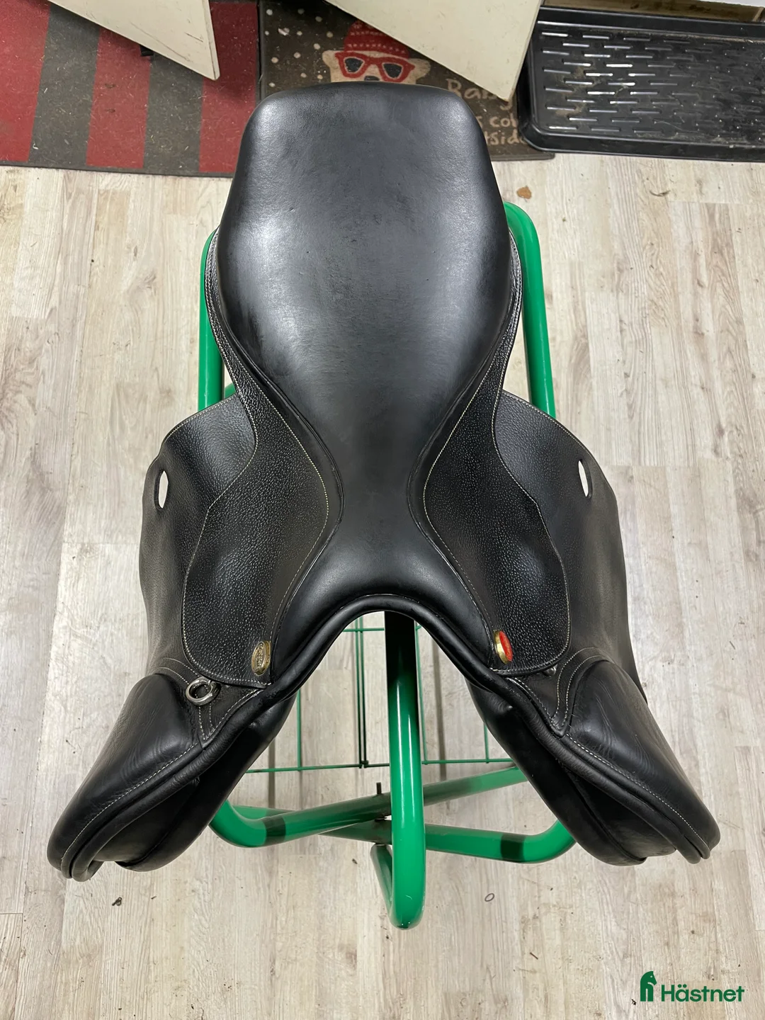 Sadlar hästutrustning till salu: Robin Hood Elite 16,5 tum i Heby - Annons 2