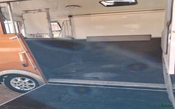Hästlastbilar  fordon & transport till salu: 5 sits hästbil fint skick, rikligt utrustad i Vaggeryd - Bild 5