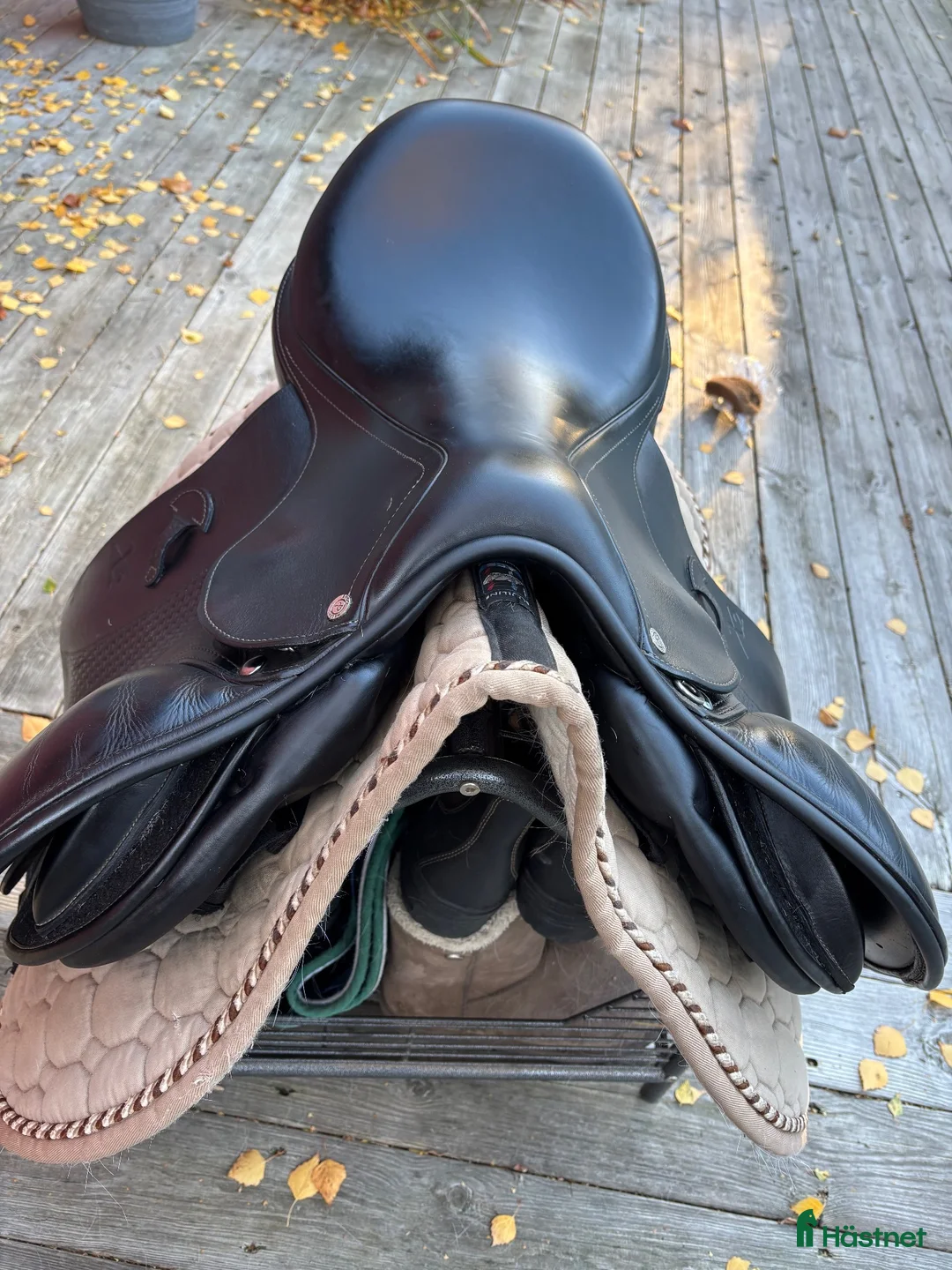 Sadlar hästutrustning till salu: Ergo X2 Confidence hopp 16,5” - Annons 2