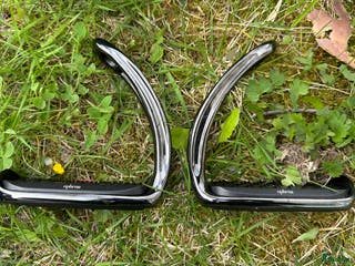 Stigbyglar hästutrustning till salu: Ophena stigbyglar i Köping - Annons 18