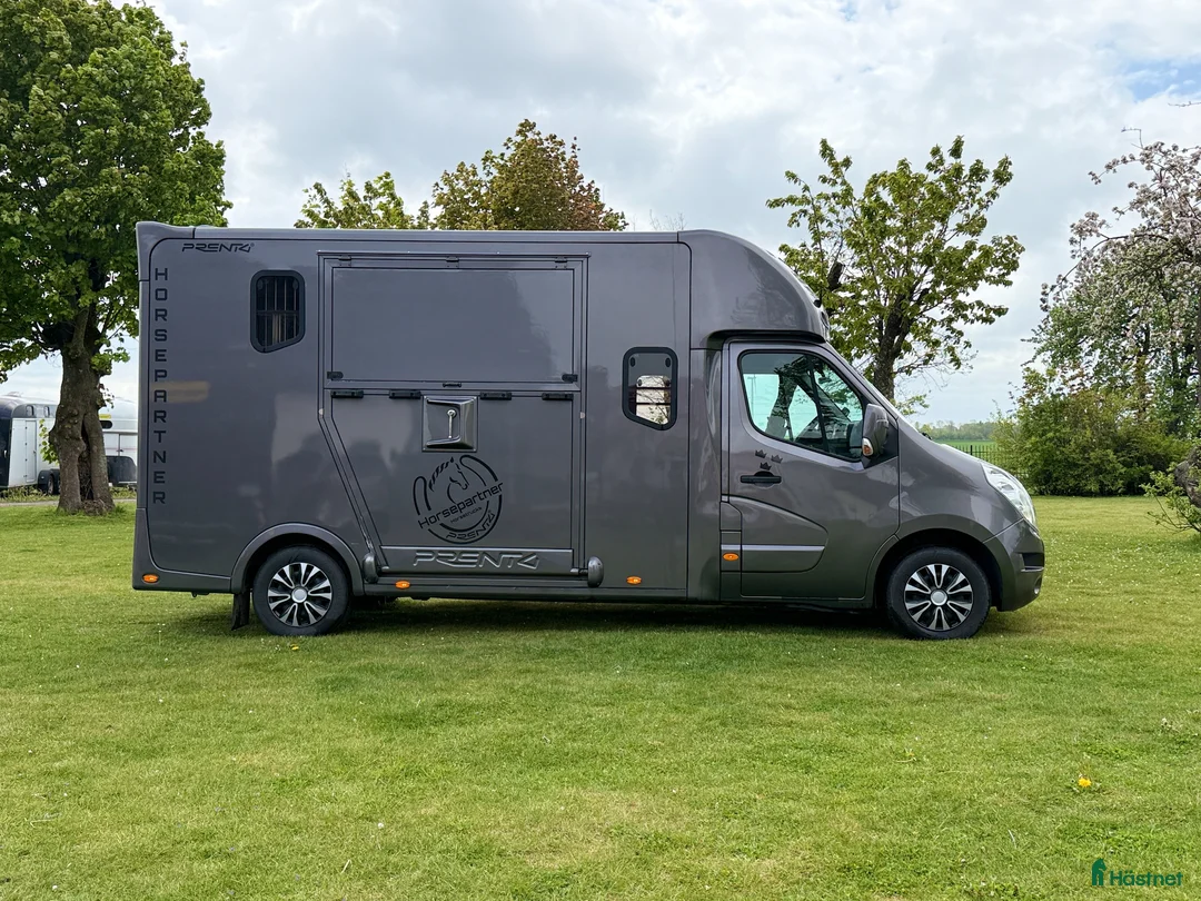 Hästlastbilar  fordon & transport till salu: Renault Master Horsepartner Exclusive - hästbil - Annons 2