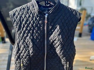 Övrigt Ridkläder ryttarutrustning till salu: Equestrian Stockholm väst i Kristdala - Annons 2