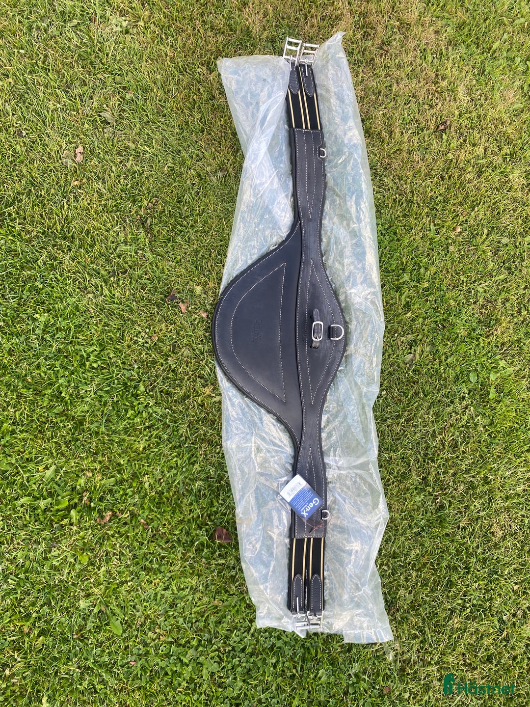 Sadeltillbehör hästutrustning till salu: Hoppgjord med magplatta strl 130 i Tenhult - Annons 1