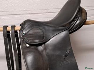 Sadlar hästutrustning till salu: Dressyrsadel 17’ 30 Stübben Scandica i Arvika - Annons 2