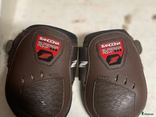 Benskydd hästutrustning till salu: Zandona benskydd i Rolfstorp - Annons 2