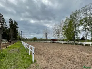 stallplats Lösdrift i Stavby - Annons 1