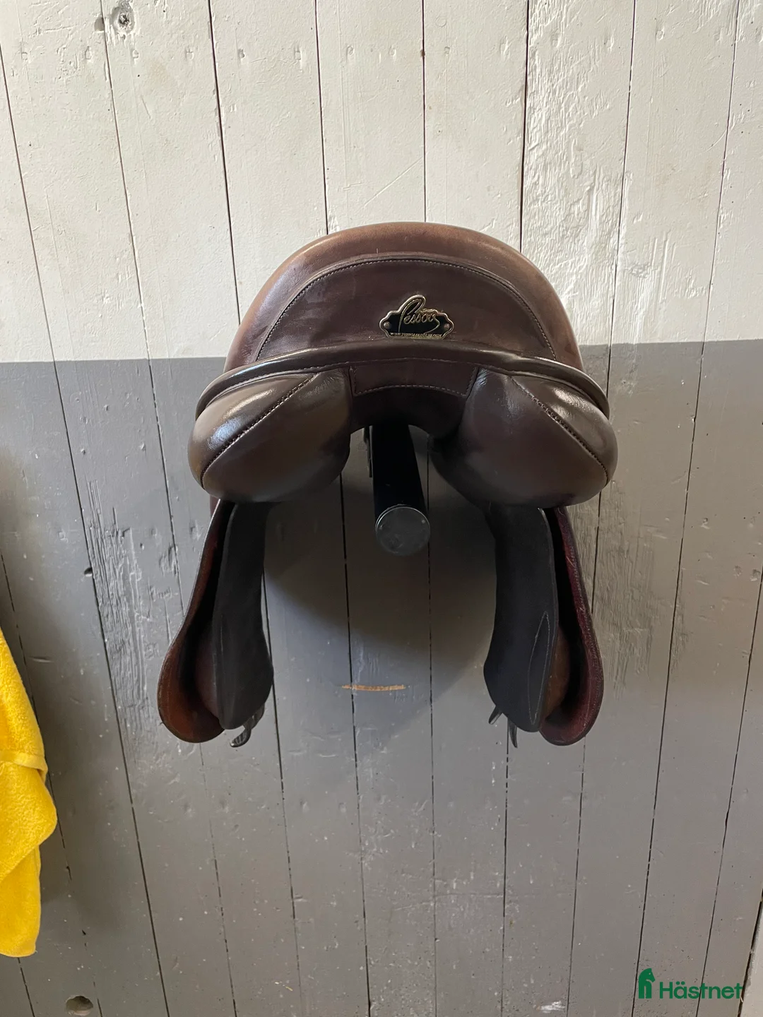 Sadlar hästutrustning till salu: Snygg hoppsadel - Annons 2