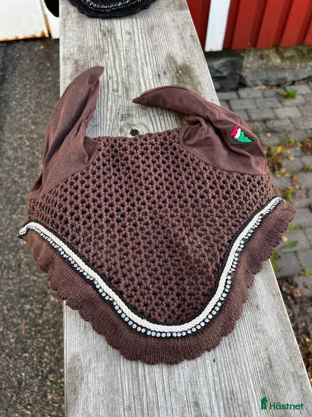 Schabrak & Vojlockar hästutrustning till salu: Fina Equiline dressyrschabrak och huvor  i Kungsbacka - Annons 9