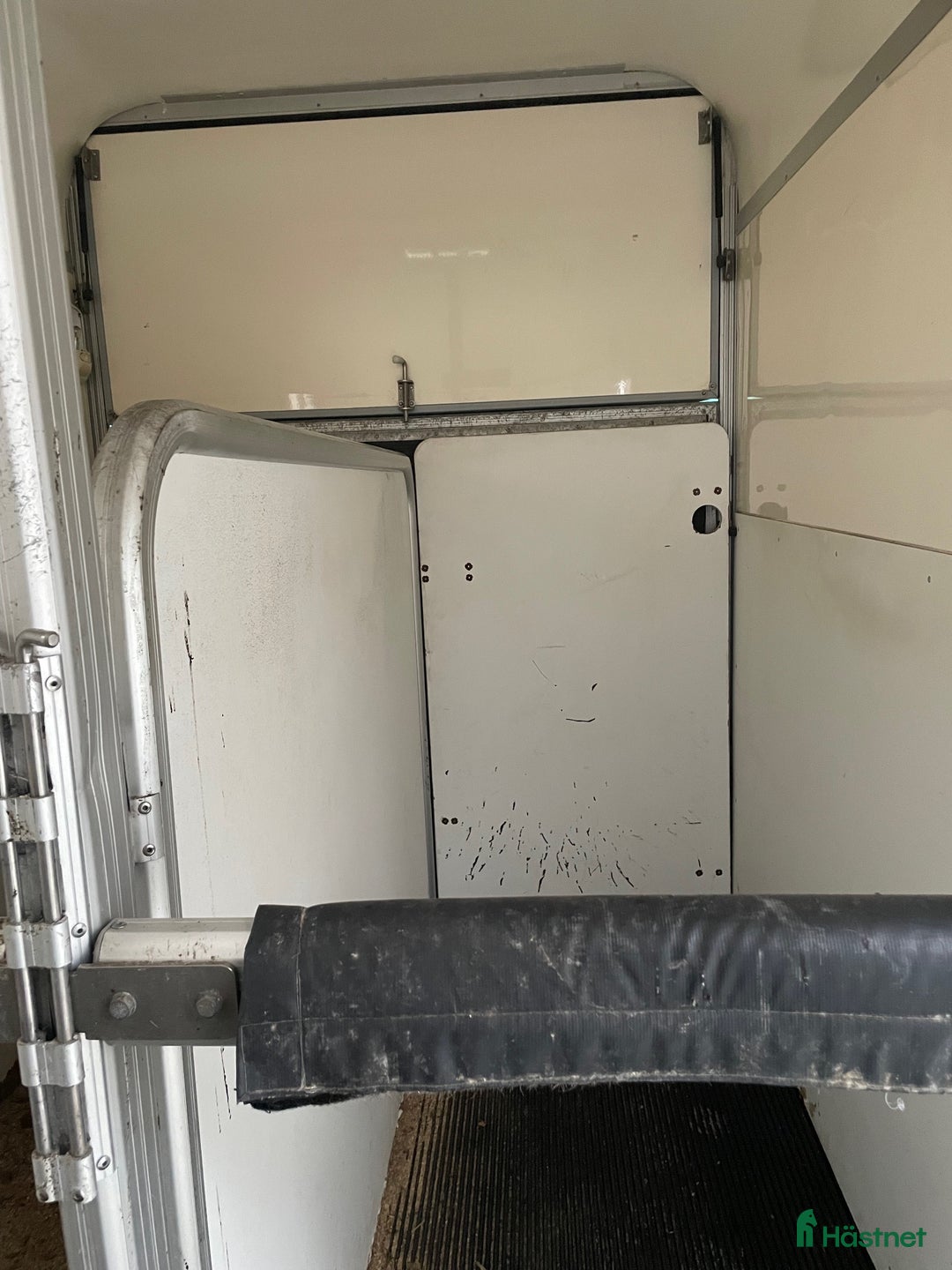 Hästtransporter  fordon & transport till salu: Umesläp B60 kan klassas upp - Annons 8