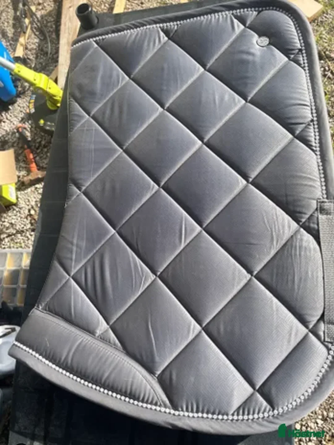 Schabrak & Vojlockar hästutrustning till salu: Snyggt ps schabrak i Sollentuna - Annons 1